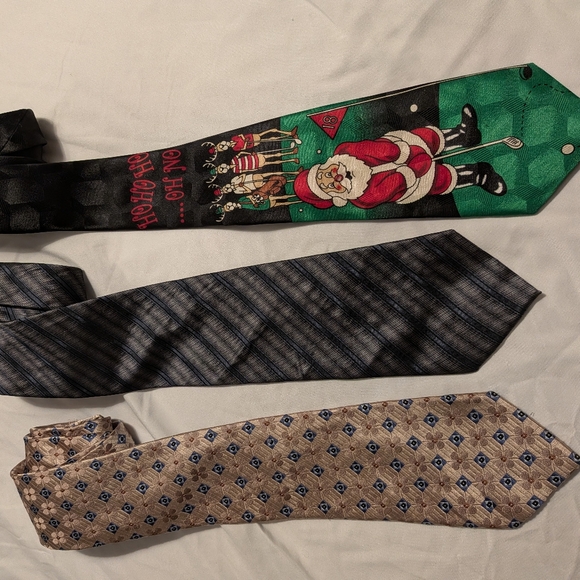 2 Silk Ties And A Festive Santa Playing Golf Tie - Picture 10 of 12